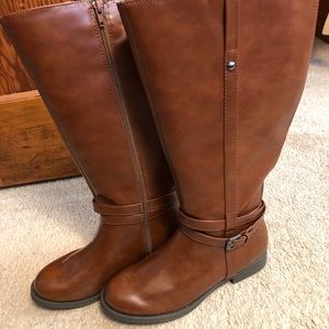NWOT American Eagle Wide calf Boots